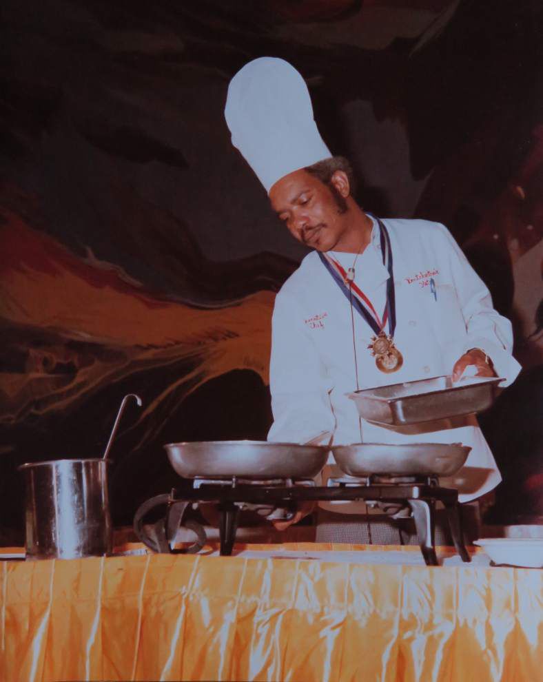 Creole chefs, Carnival queens and Hollywood stardust: New Orleans remembers the old Pontchartrain Hotel as a new chapter opens _lowres